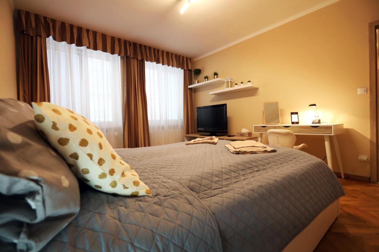 Old Town Apartment Хеб Екстериор снимка
